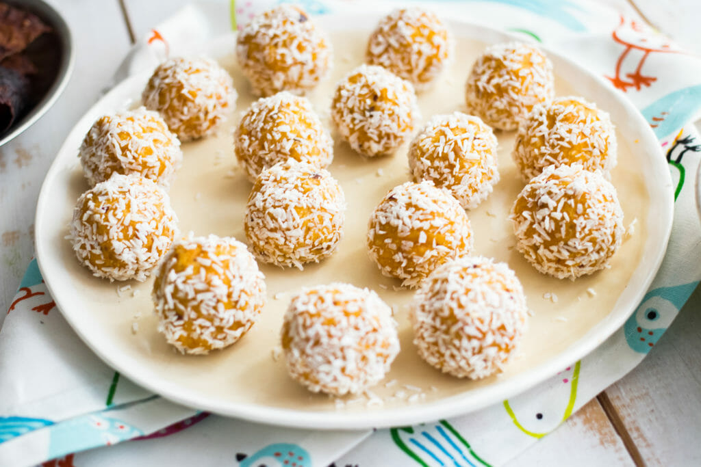 lemon and coconut balls