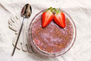 strawberry-protein-chia-pudding