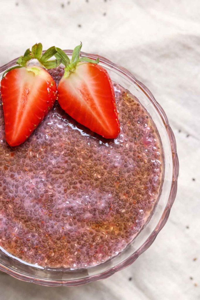 strawberry-protein-chia-pudding