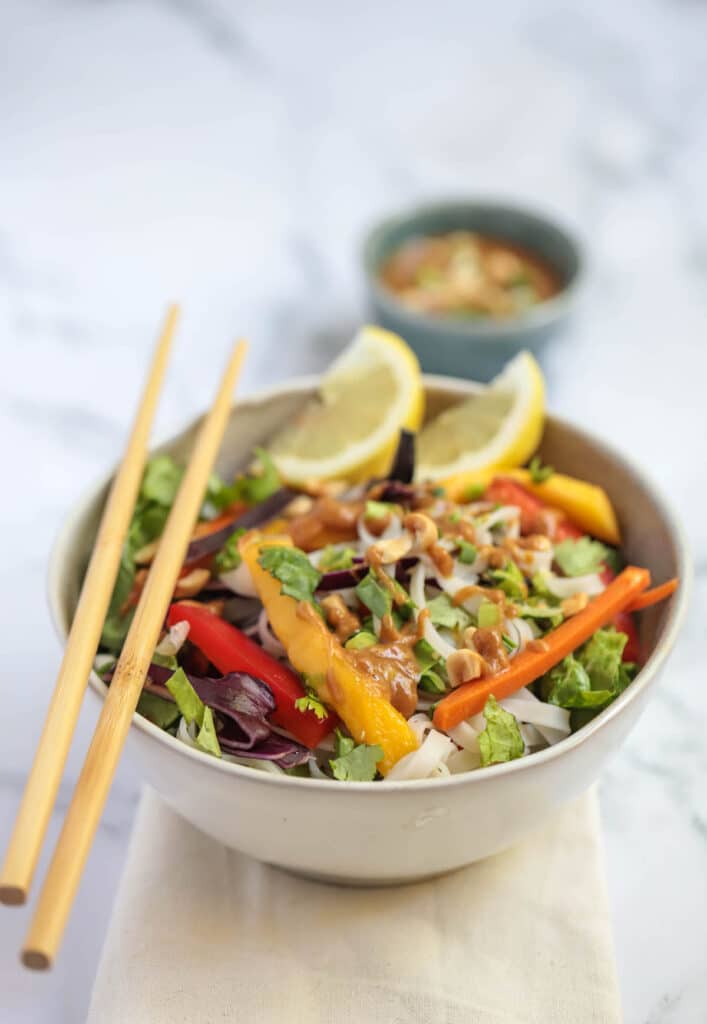 thai-noodle-salad-peanut-sauce